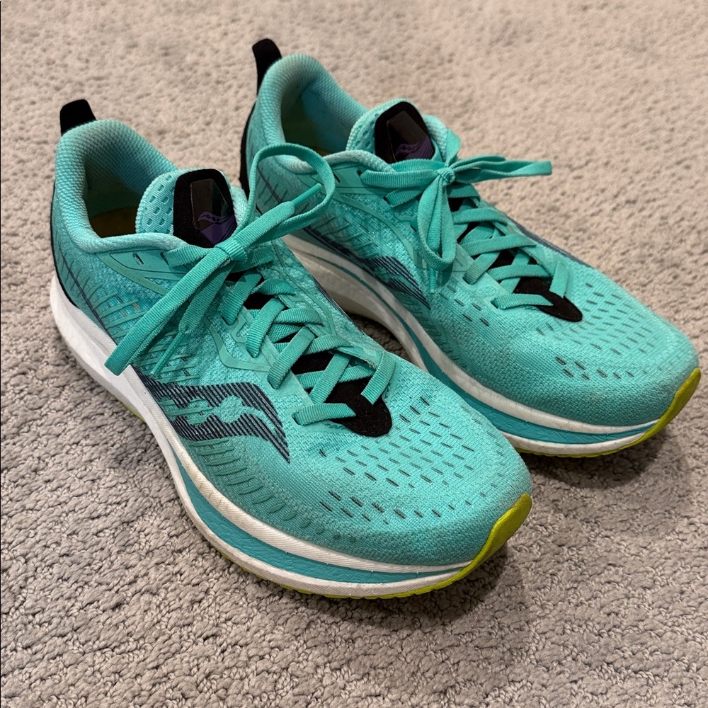 Saucony Women's - Size 9